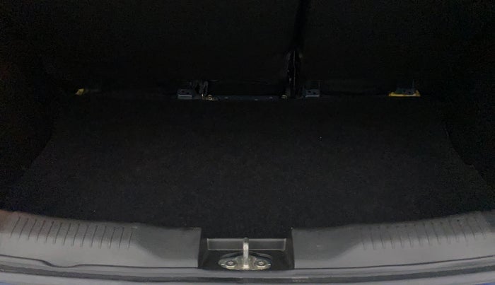 2022 Maruti IGNIS ZETA 1.2, Petrol, Manual, 37,130 km, Boot Inside