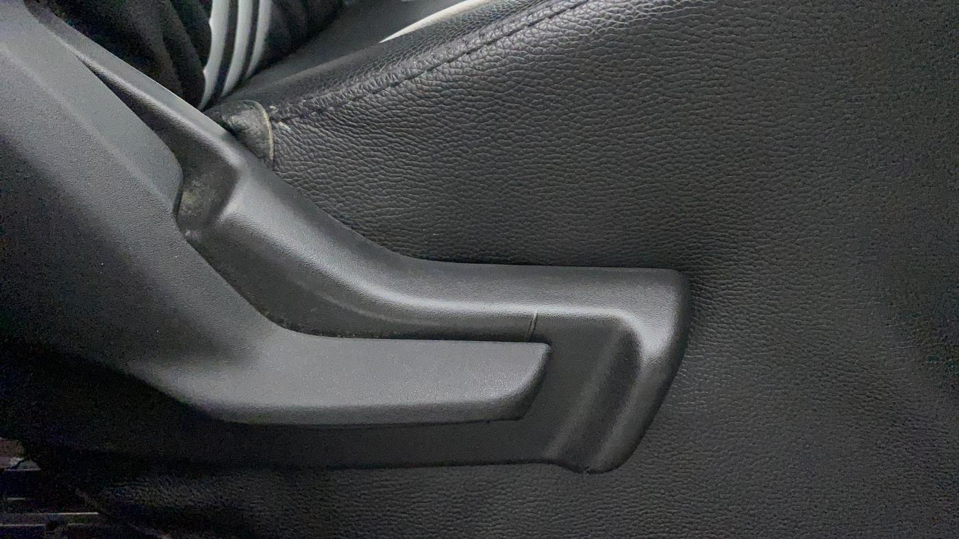 2022 Maruti IGNIS ZETA 1.2, Petrol, Manual, 37,130 km, Driver Side Adjustment Panel