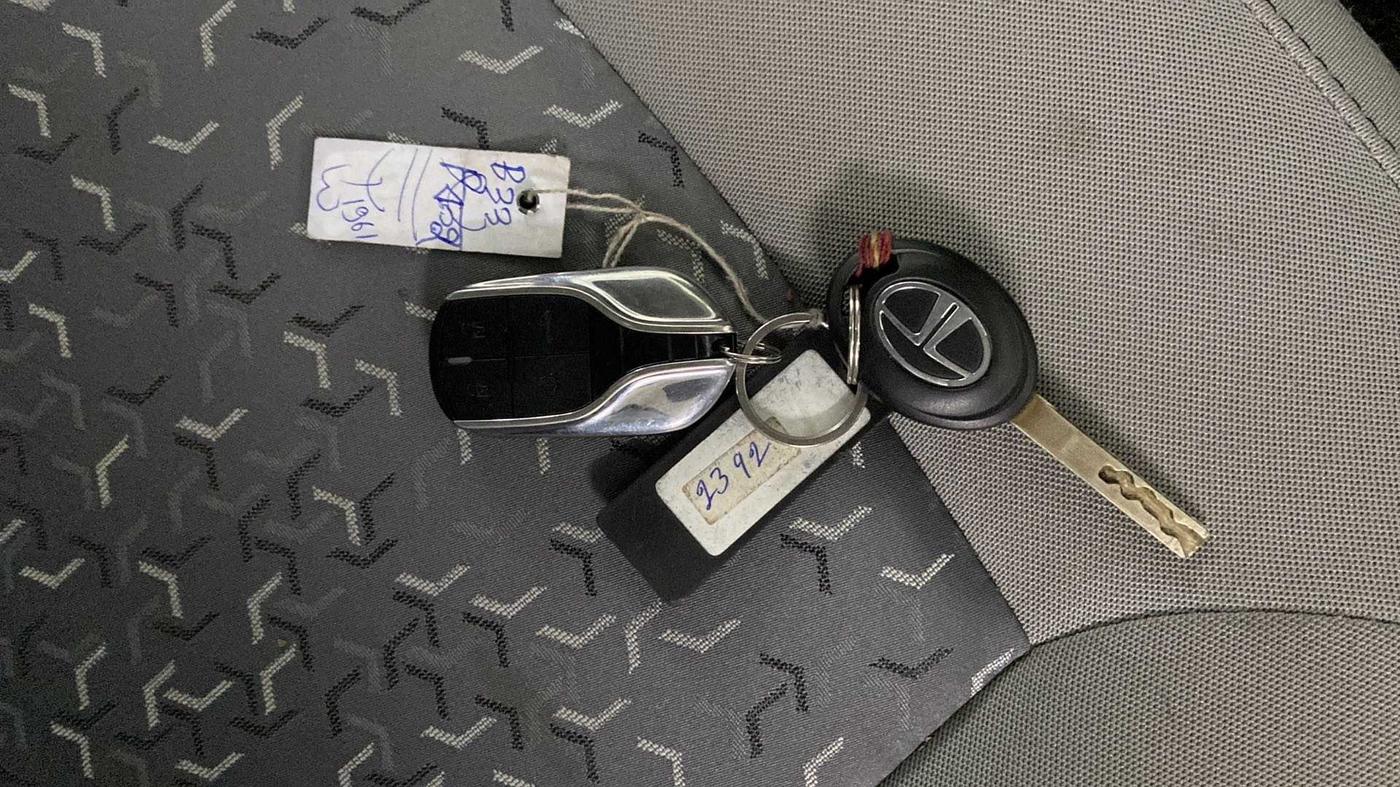 2021 Tata TIGOR XM PETROL, Petrol, Manual, 20,483 km, Key Close Up