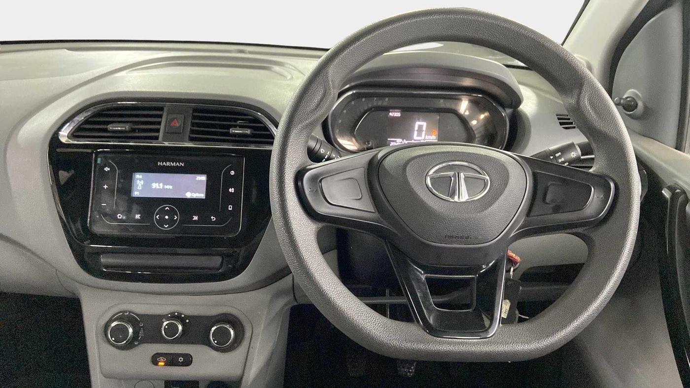 2021 Tata TIGOR XM PETROL, Petrol, Manual, 20,483 km, Steering Wheel Close Up