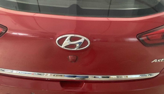 2017 Hyundai Elite i20 ASTA 1.2, Petrol, Manual, 42,644 km, Dicky (Boot door) - Minor scratches