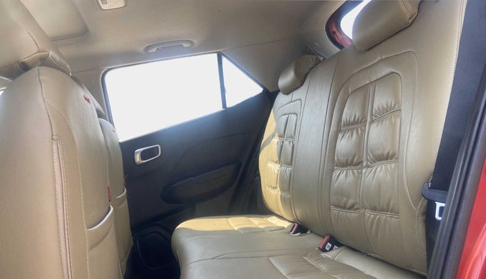 2019 Hyundai VENUE SX PLUS 1.0 TURBO DCT, Petrol, Automatic, 19,280 km, Right Side Rear Door Cabin