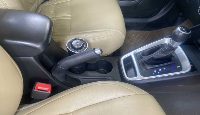 2019 Hyundai VENUE SX PLUS 1.0 TURBO DCT, Petrol, Automatic, 19,280 km, Gear Lever