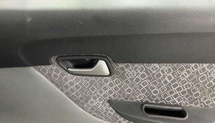 2018 Maruti Alto 800 LXI, Petrol, Manual, 24,731 km, Driver Side Door Panels Control