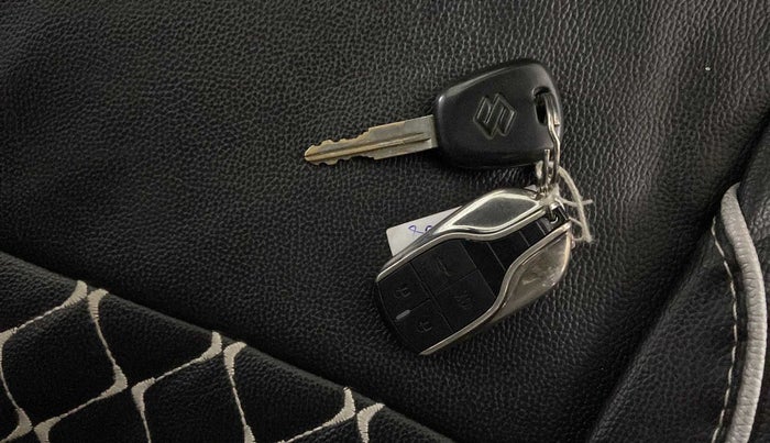 2018 Maruti Alto 800 LXI, Petrol, Manual, 24,731 km, Key Close Up