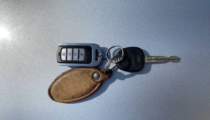 2012 Hyundai i10 MAGNA 1.2, Petrol, Manual, 23,104 km, Key Close Up