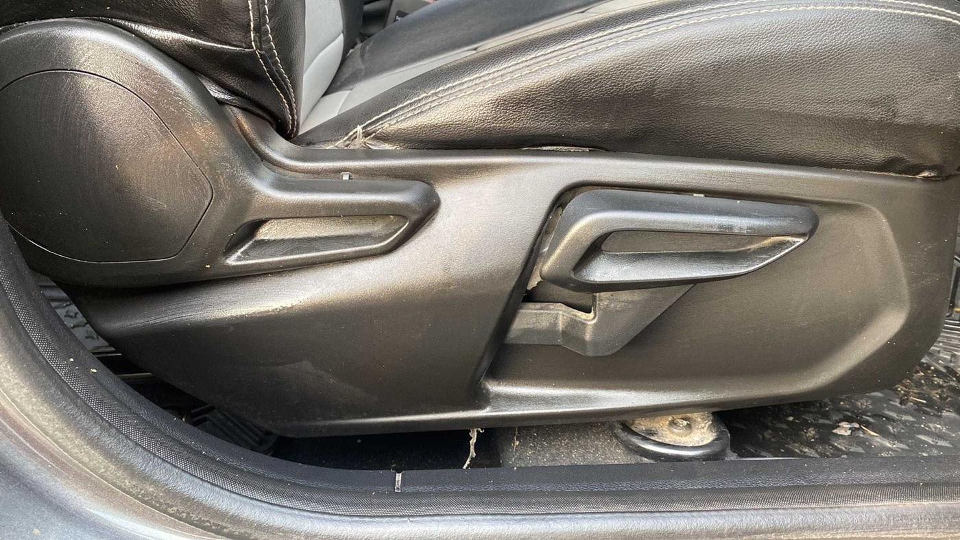 2021 Tata TIAGO NRG XZ AMT, Petrol, Automatic, 17,248 km, Driver Side Adjustment Panel