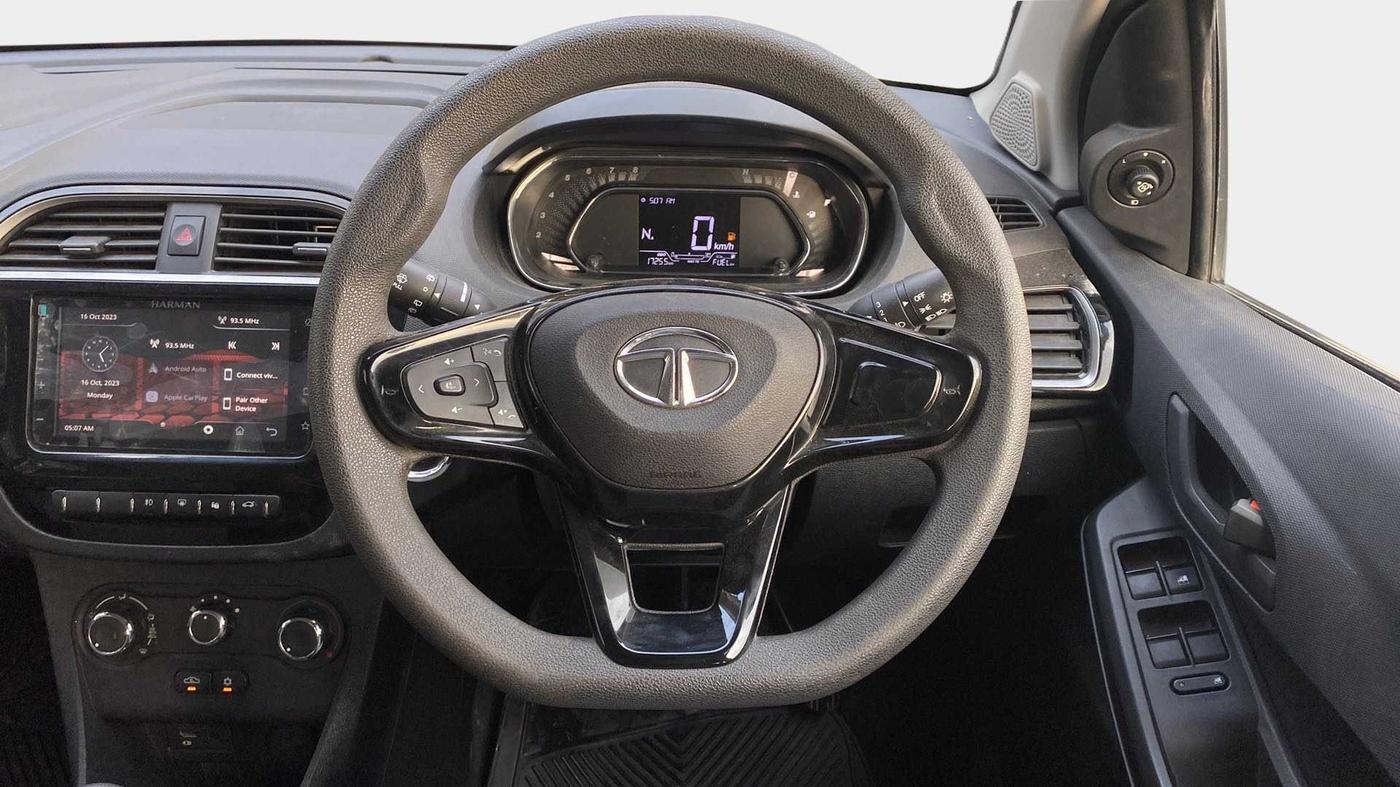 2021 Tata TIAGO NRG XZ AMT, Petrol, Automatic, 17,248 km, Steering Wheel Close Up