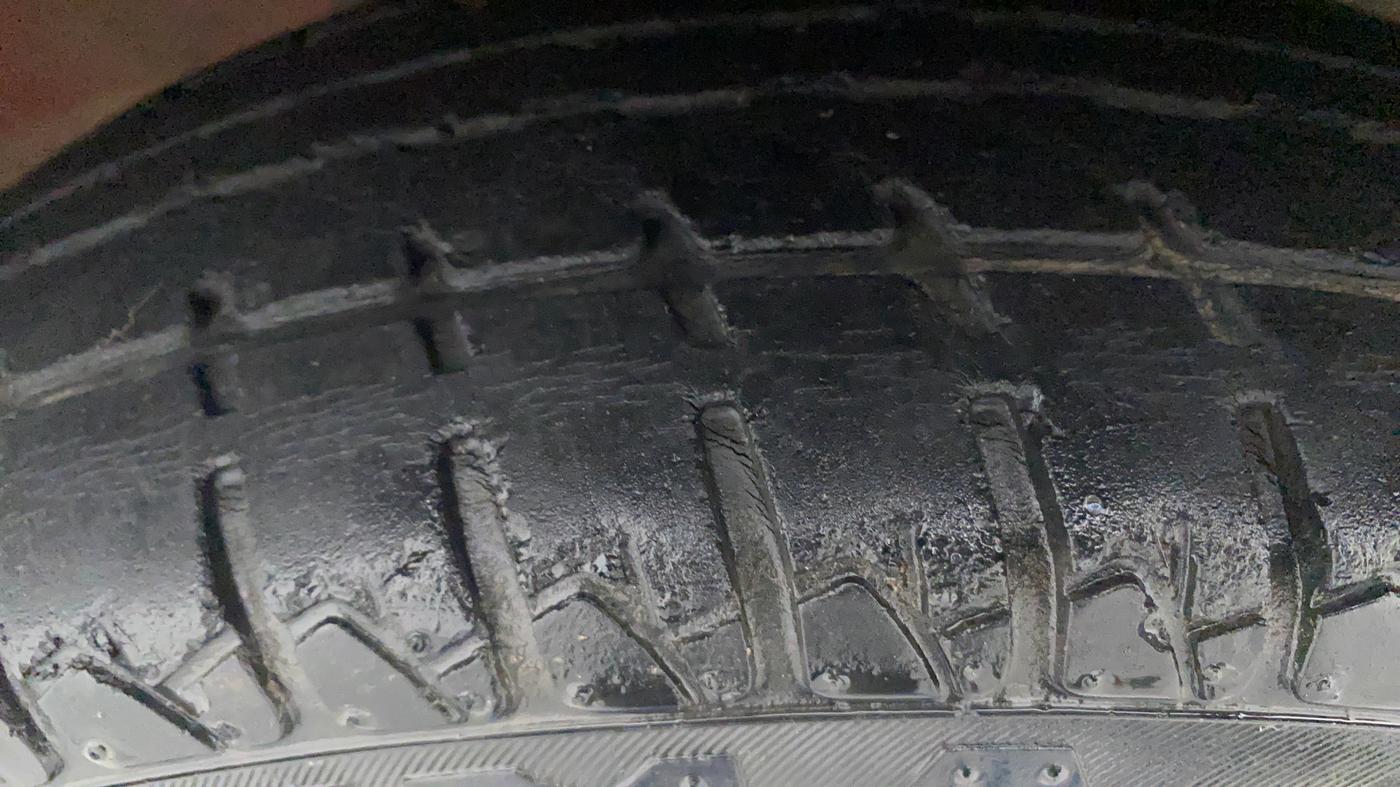 2010 Maruti Zen Estilo LXI, Petrol, Manual, 34,591 km, Left Front Tyre Tread