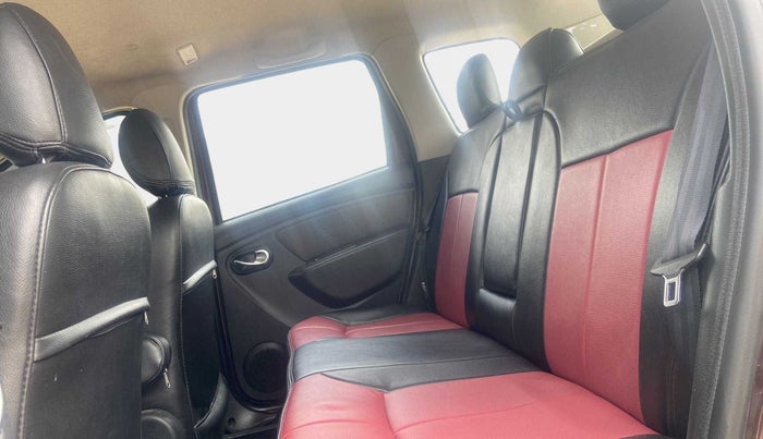 2020 Renault Duster RXZ 1.5 PETROL MT, Petrol, Manual, 15,325 km, Right Side Rear Door Cabin