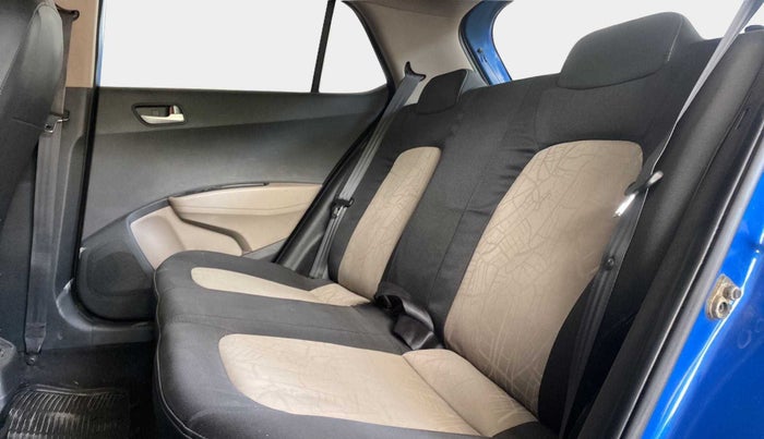 2017 Hyundai Grand i10 SPORTZ (O) 1.2 KAPPA VTVT, Petrol, Manual, 14,867 km, Right Side Rear Door Cabin