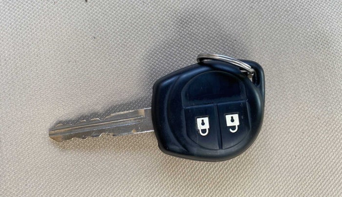 2013 Maruti Ertiga VDI, Diesel, Manual, 93,721 km, Key Close Up