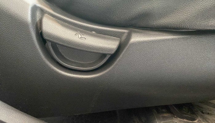 2018 Hyundai Grand i10 SPORTZ 1.2 KAPPA VTVT, Petrol, Manual, 23,976 km, Driver Side Adjustment Panel