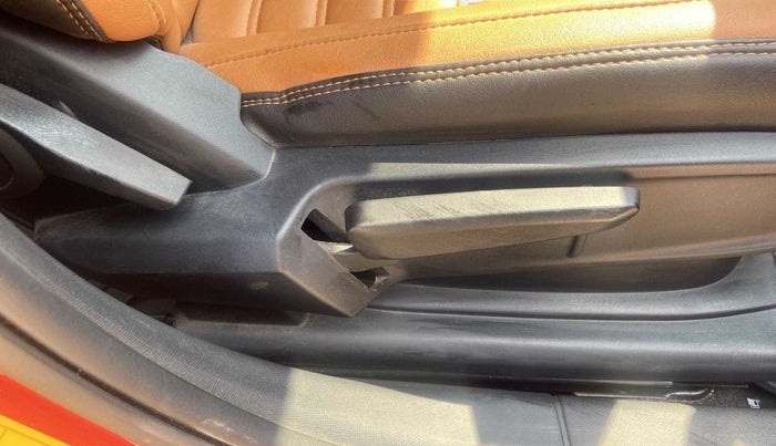 2020 Tata ALTROZ XZ PETROL, Petrol, Manual, 15,887 km, Driver Side Adjustment Panel
