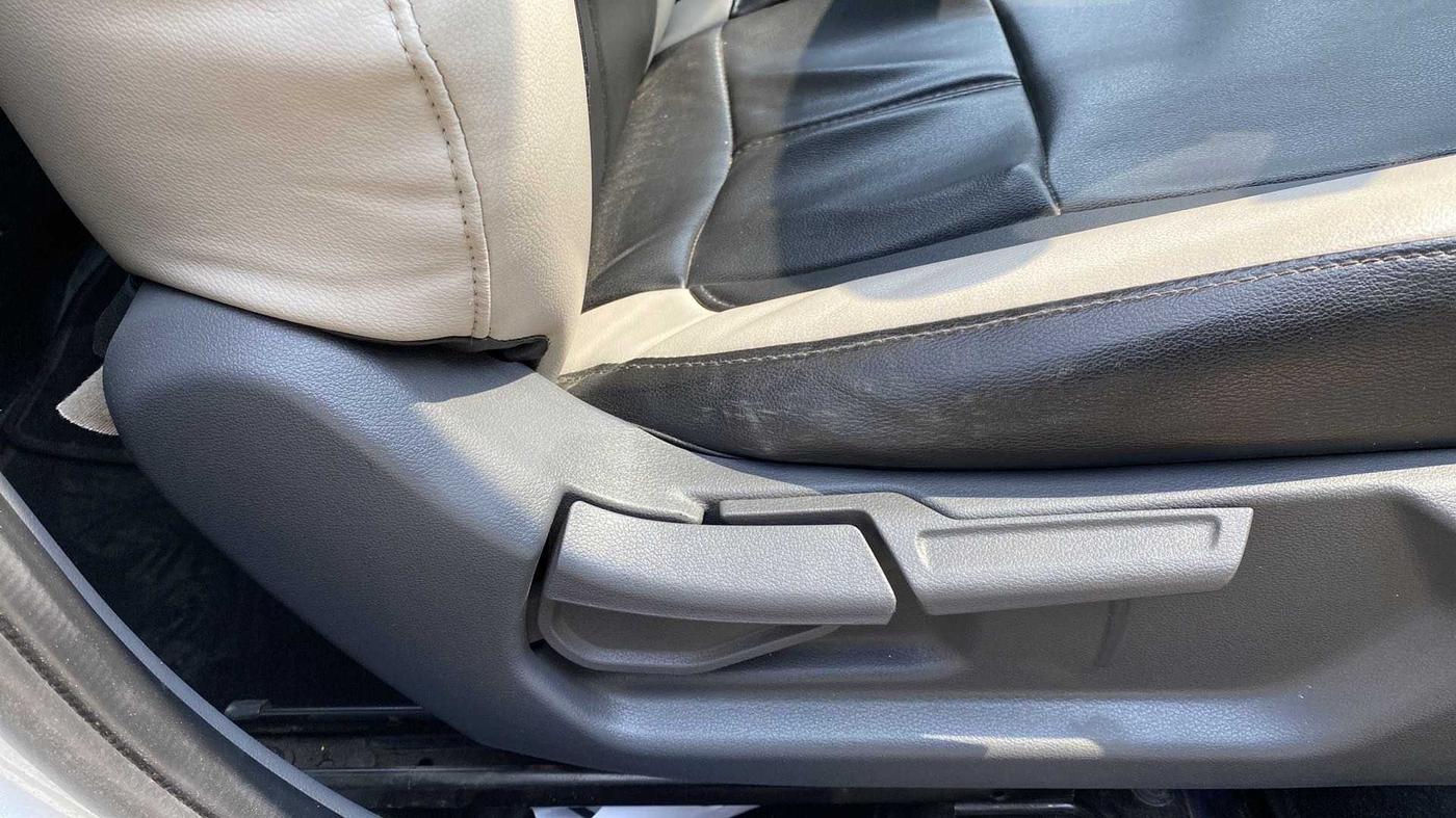 2019 Hyundai GRAND I10 NIOS SPORTZ 1.2 KAPPA VTVT, Petrol, Manual, 26,360 km, Driver Side Adjustment Panel