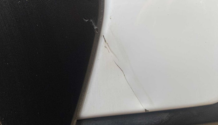2022 Nissan MAGNITE XV PREMIUM, Petrol, Manual, 30,847 km, Right rear door - Slightly dented