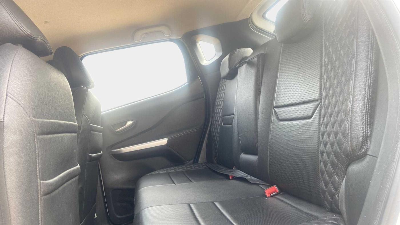 2022 Nissan MAGNITE XV PREMIUM, Petrol, Manual, 30,847 km, Right Side Rear Door Cabin