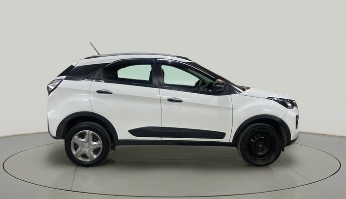 2022 Tata NEXON XM PETROL, Petrol, Manual, 39,217 km, Right Side View