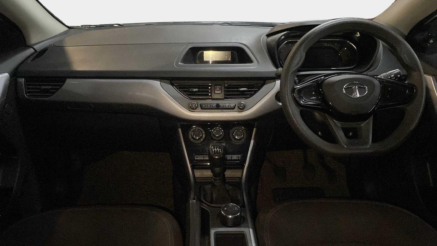 2022 Tata NEXON XM PETROL, Petrol, Manual, 39,217 km, Dashboard