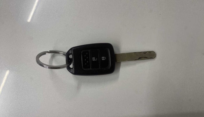 2019 Honda WR-V 1.2L I-VTEC VX MT, Petrol, Manual, 16,123 km, Key Close Up