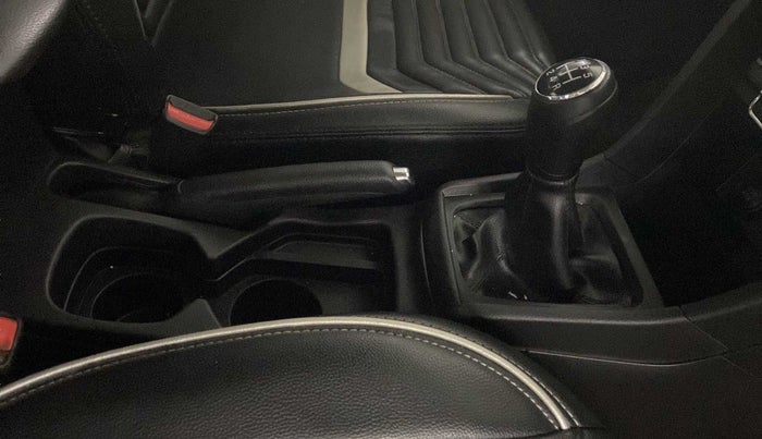 2019 Maruti Vitara Brezza ZDI PLUS, Diesel, Manual, 30,456 km, Gear Lever