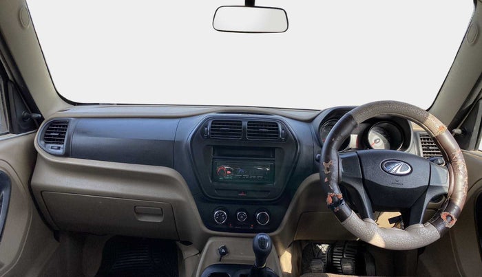 2020 Mahindra TUV300 T4 PLUS, Diesel, Manual, 72,942 km, Dashboard