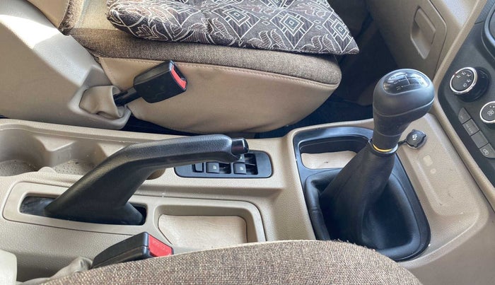 2020 Mahindra TUV300 T4 PLUS, Diesel, Manual, 72,942 km, Gear Lever