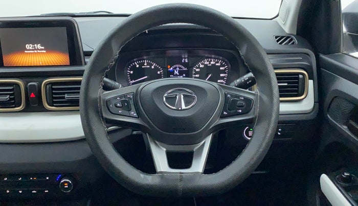 2022 Tata PUNCH ACCOMPLISHED DAZZLE PACK AMT, Petrol, Automatic, 14,494 km, Steering Wheel Close Up