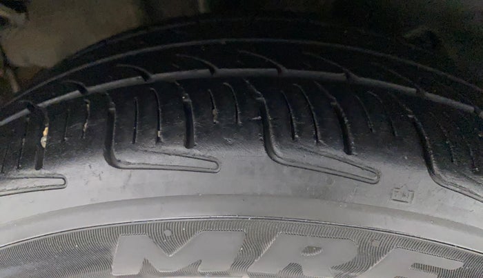 2017 Tata Tiago XZ PETROL, Petrol, Manual, 1,20,924 km, Right Rear Tyre Tread