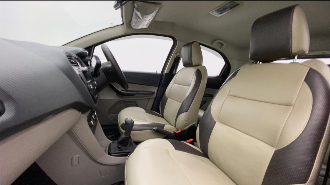 2017 Tata Tiago XZ PETROL, Petrol, Manual, 1,20,924 km, Right Side Front Door Cabin