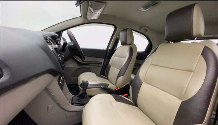 2017 Tata Tiago XZ PETROL, Petrol, Manual, 1,20,924 km, Right Side Front Door Cabin