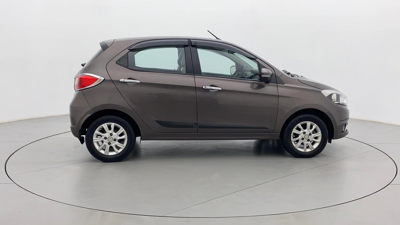 2017 Tata Tiago XZ PETROL, Petrol, Manual, 1,20,924 km, Right Side View