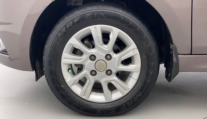 2017 Tata Tiago XZ PETROL, Petrol, Manual, 1,20,924 km, Left Front Wheel