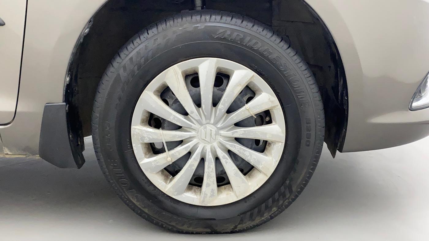 2016 Maruti Swift Dzire VXI, Petrol, Manual, 88,886 km, Right Front Wheel