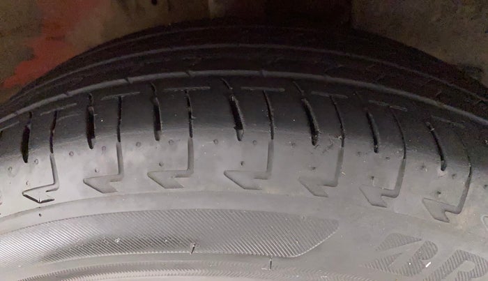 2022 Maruti Celerio VXI, Petrol, Manual, 13,046 km, Right Front Tyre Tread