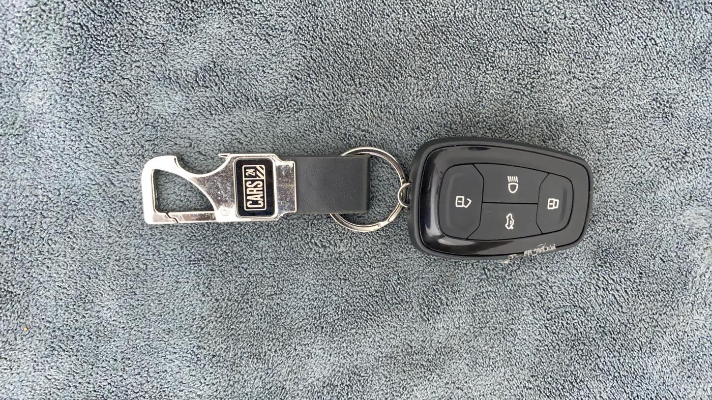 2022 Tata ALTROZ XZA PLUS, Petrol, Automatic, 5,922 km, Key Close Up