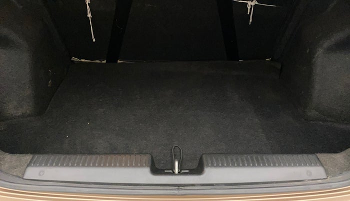 2018 Maruti Dzire ZDI, Diesel, Manual, 71,739 km, Boot Inside