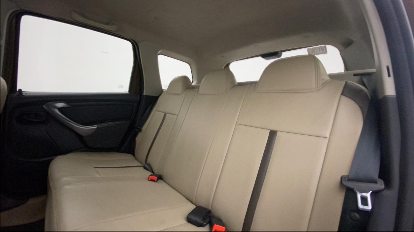 2013 Renault Duster 85 PS RXE DIESEL, Diesel, Manual, 1,16,411 km, Right Side Rear Door Cabin