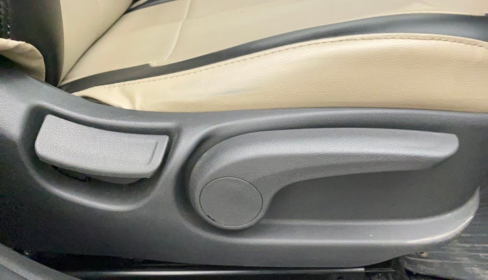 2018 Hyundai Verna 1.6 VTVT SX, Petrol, Manual, 32,248 km, Driver Side Adjustment Panel