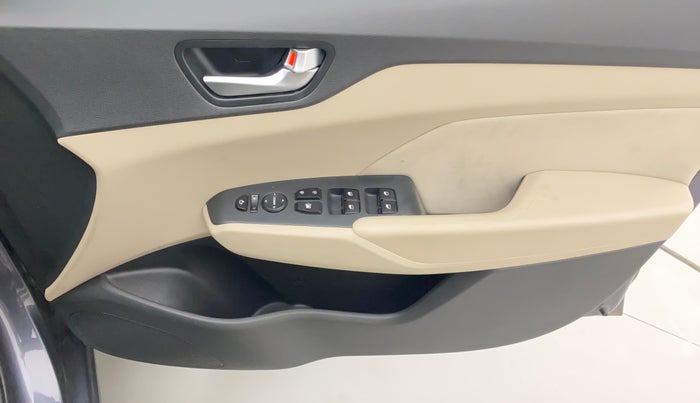 2018 Hyundai Verna 1.6 VTVT SX, Petrol, Manual, 32,248 km, Driver Side Door Panels Control