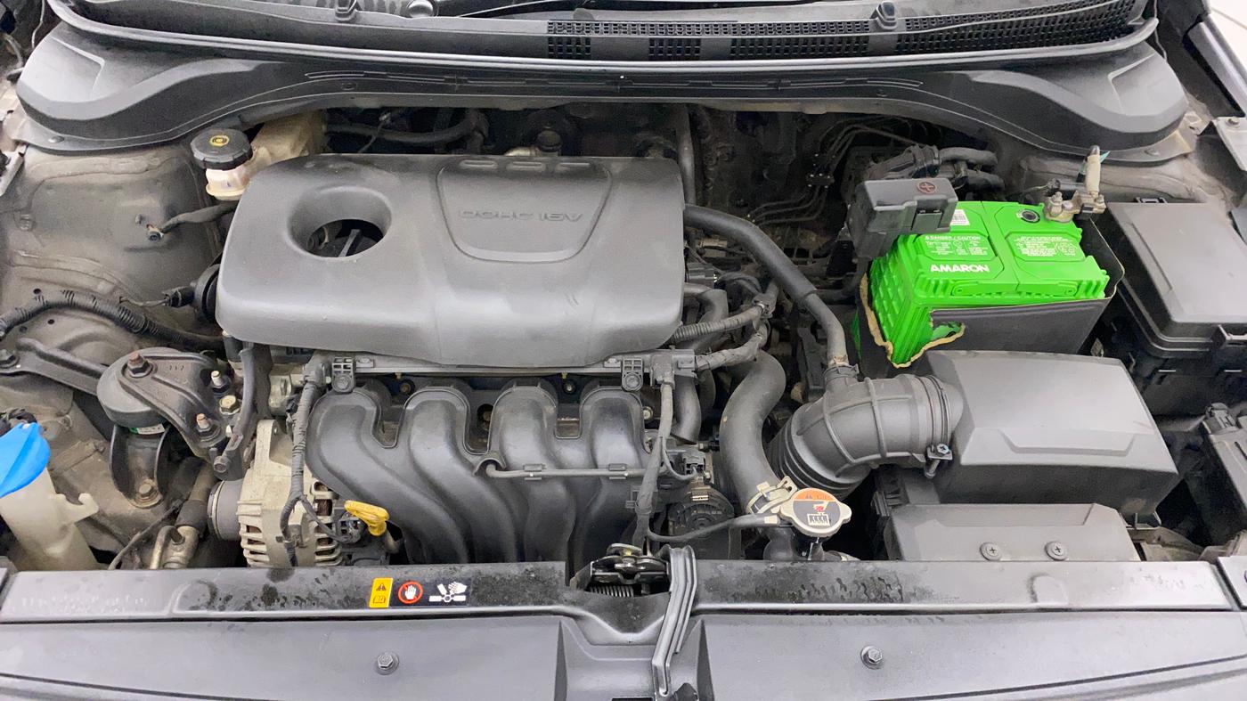 2018 Hyundai Verna 1.6 VTVT SX, Petrol, Manual, 32,248 km, Open Bonet