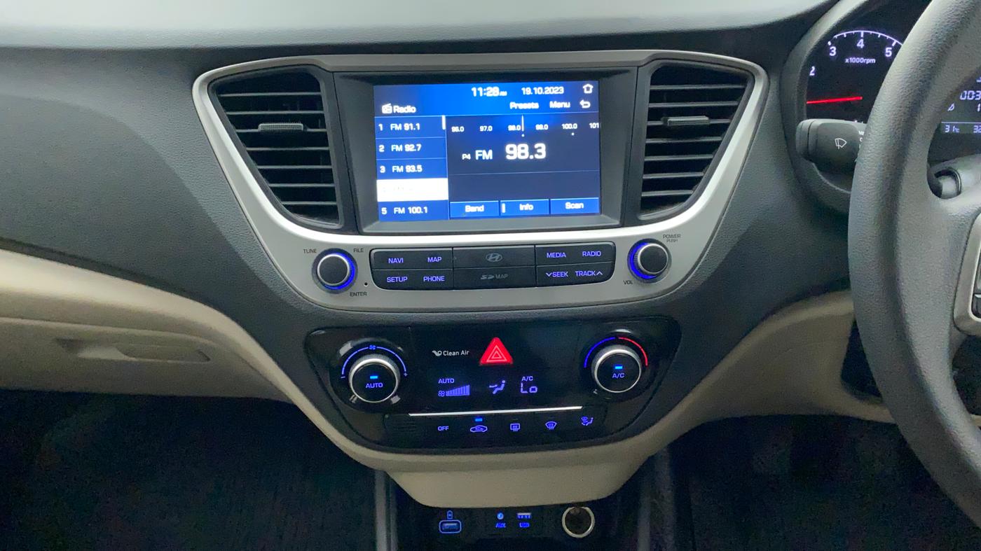 2018 Hyundai Verna 1.6 VTVT SX, Petrol, Manual, 32,248 km, Air Conditioner
