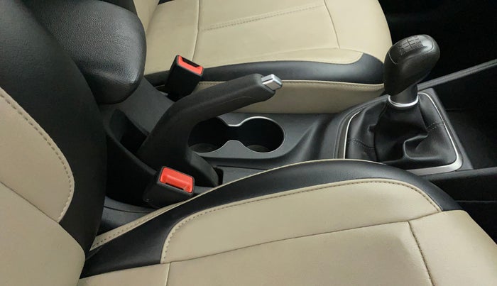 2018 Hyundai Verna 1.6 VTVT SX, Petrol, Manual, 32,248 km, Gear Lever