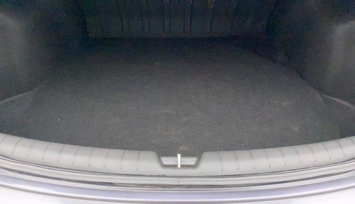 2018 Hyundai Verna 1.6 VTVT SX, Petrol, Manual, 32,248 km, Boot Inside