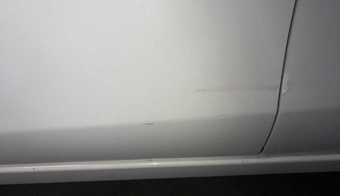 2019 Maruti Alto LXI, Petrol, Manual, 36,912 km, Front passenger door - Minor scratches