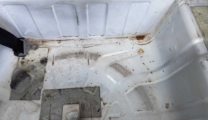 2018 Tata NEXON XM PETROL, Petrol, Manual, 42,142 km, Boot floor - Slight discoloration