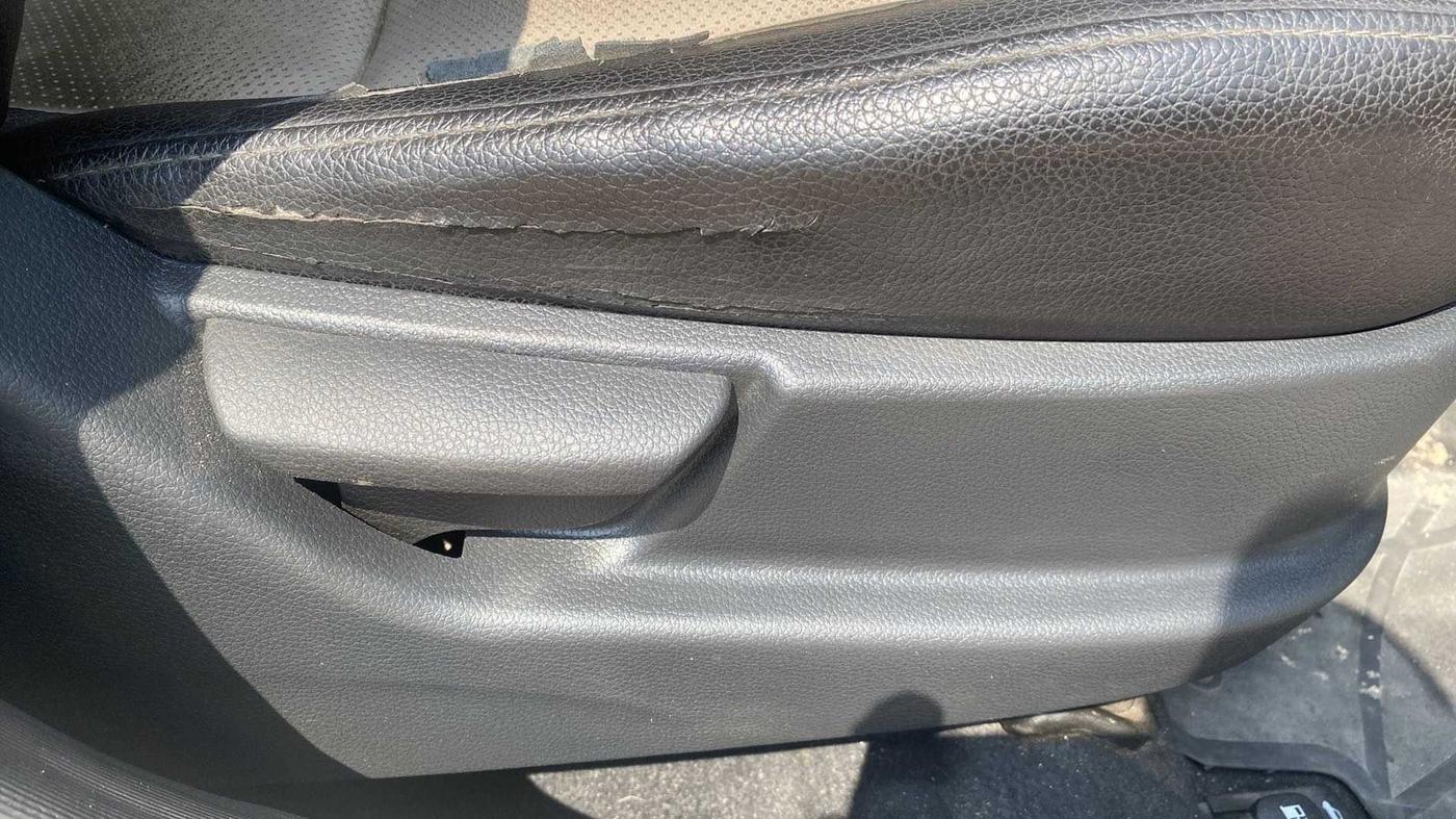 2015 Hyundai Eon D-LITE+, Petrol, Manual, 58,758 km, Driver Side Adjustment Panel