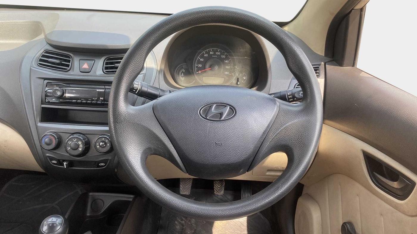 2015 Hyundai Eon D-LITE+, Petrol, Manual, 58,758 km, Steering Wheel Close Up
