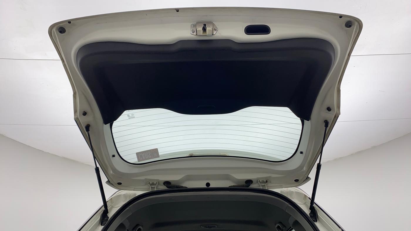 2016 Maruti Vitara Brezza ZDI, Diesel, Manual, 49,918 km, Boot Door Open