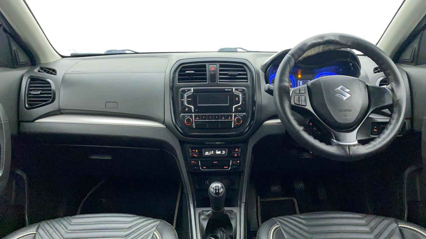 2016 Maruti Vitara Brezza ZDI, Diesel, Manual, 49,918 km, Dashboard